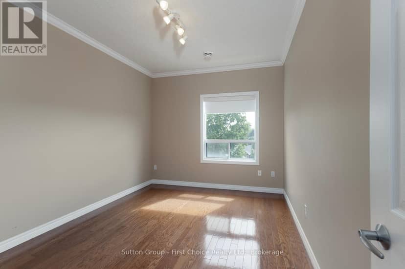 504 - 160 Romeo Street — photo 24 of 40