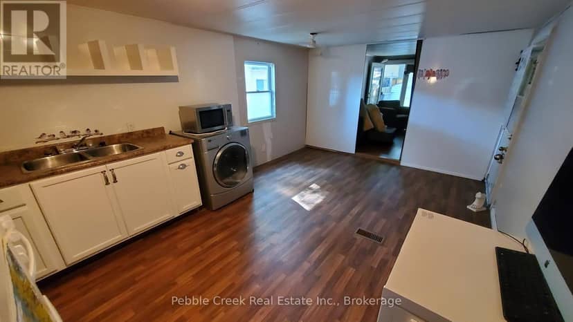 Unit #3 - 9951 Northville Crescent — photo 10 of 12