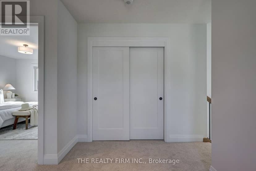 79 Royal Crescent — photo 33 of 40