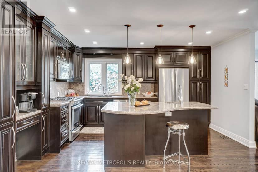 1872 Appleview Road — photo 11 of 40