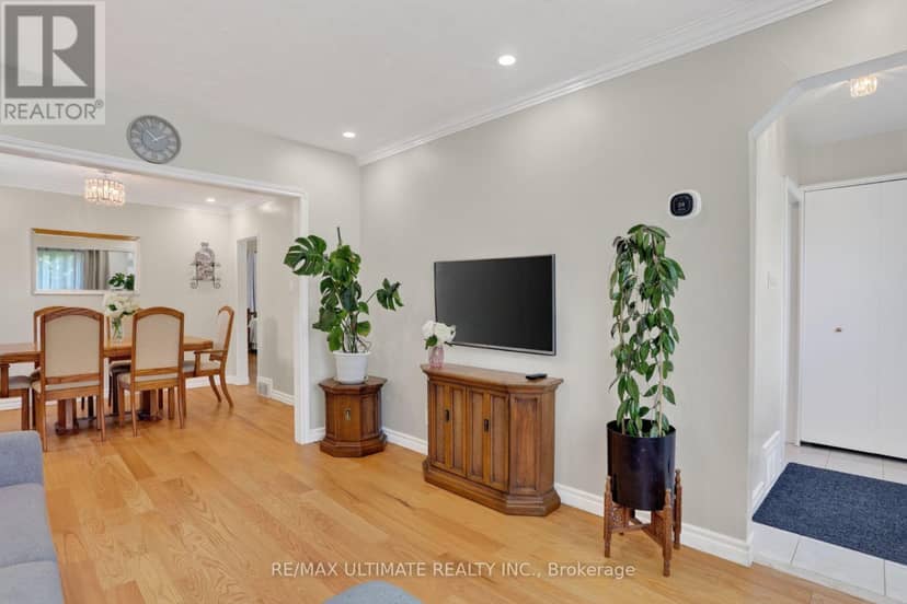 11 Midholm Drive — photo 10 of 40