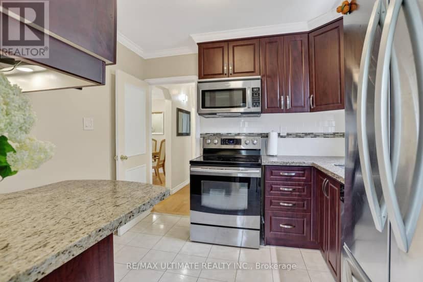 11 Midholm Drive — photo 14 of 40