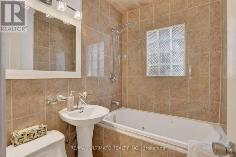 11 Midholm Drive — photo 27 of 40