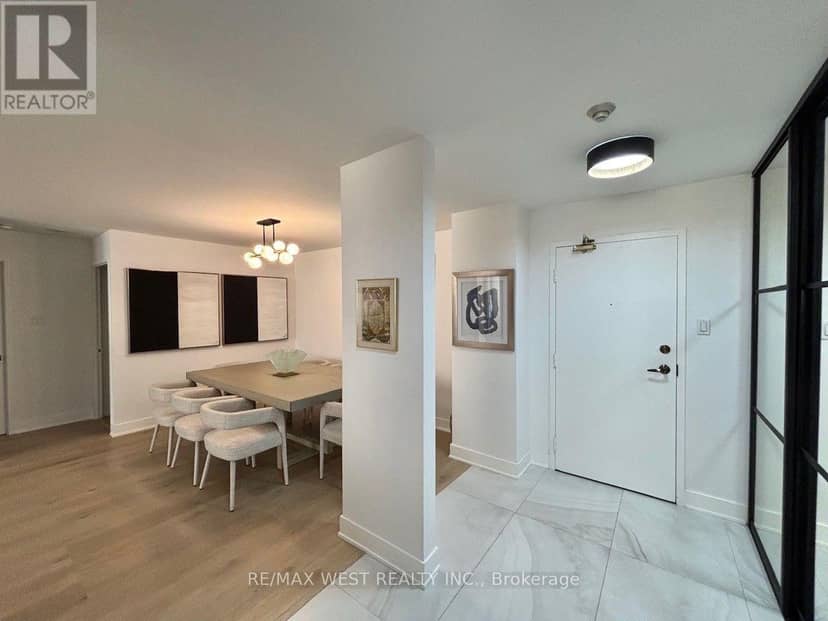 1408 - 7 Townsgate Drive — photo 5 of 32
