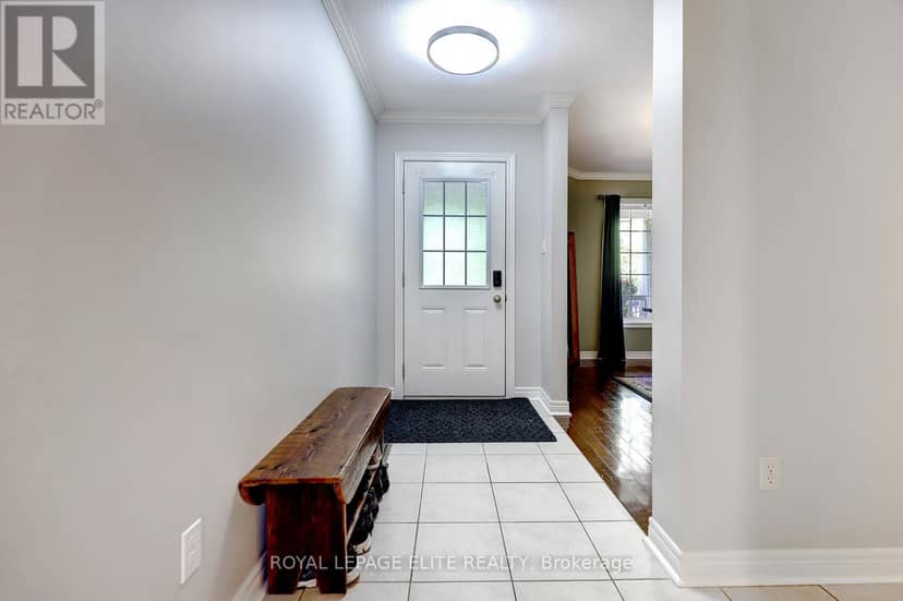 118 Lynch Circle — photo 4 of 33