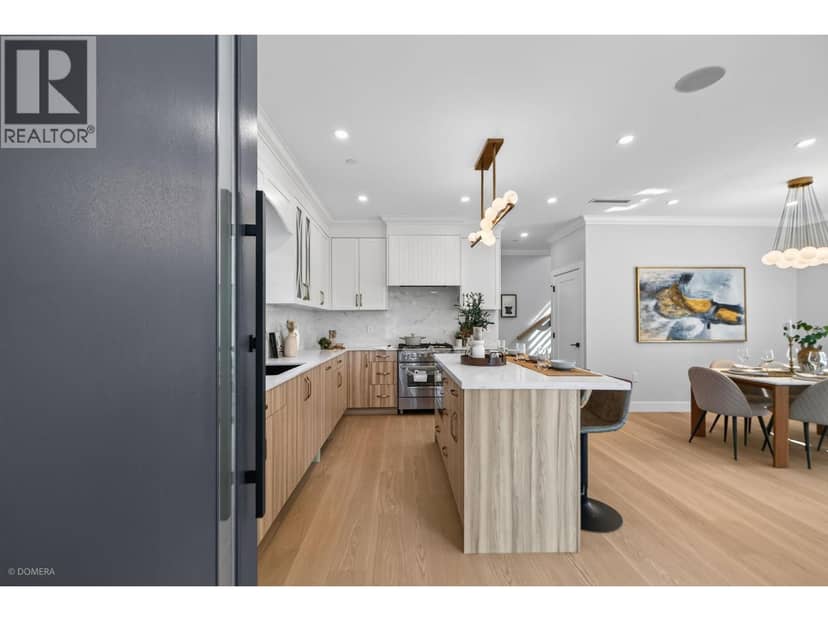2 2035 51ST STREET, Vancouver, photo 4