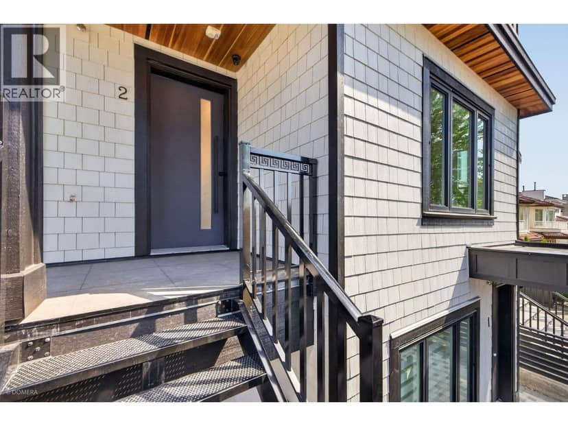 2 2035 51ST STREET, Vancouver, photo 3