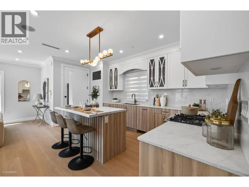 2 2035 51ST STREET, Vancouver, photo 8