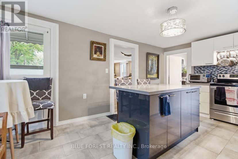 21 Isabel Street — photo 13 of 36