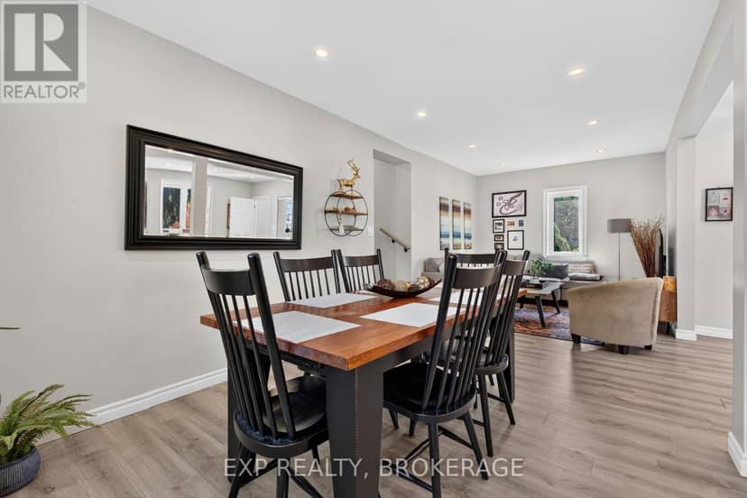 646 Portsmouth Avenue — photo 13 of 40