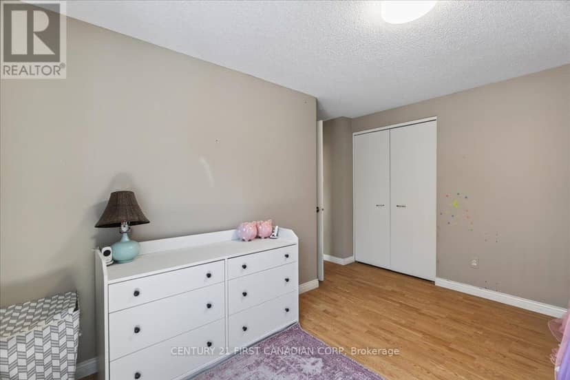 248 Ardsley Crescent — photo 20 of 36