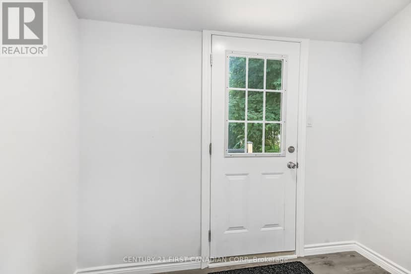 76 Chestnut Street — photo 11 of 26