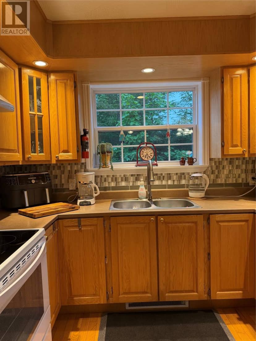 24 Branch Road — photo 17 of 34