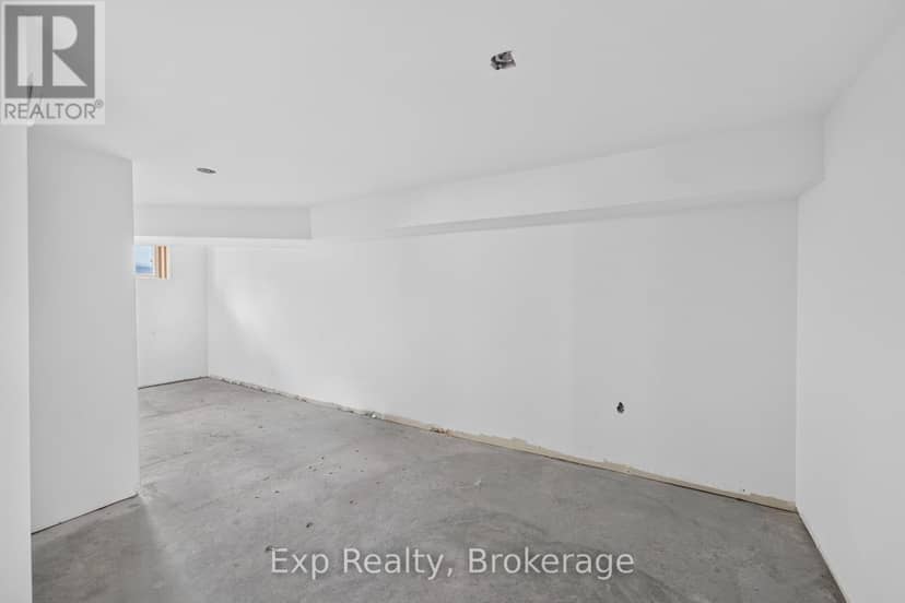 15 Redden Street — photo 19 of 40