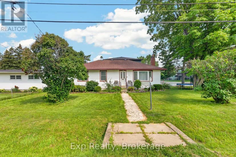 15 Redden Street — photo 1 of 40