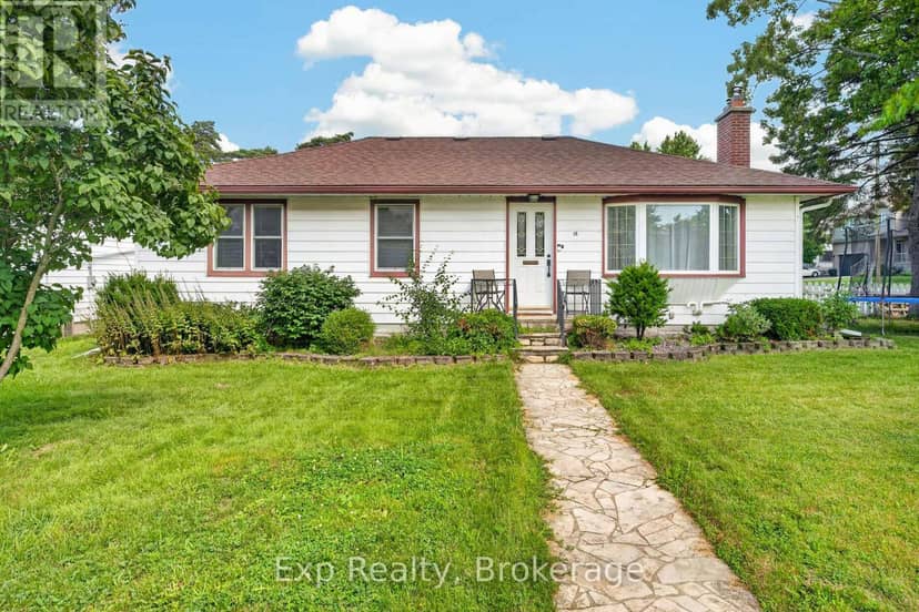15 Redden Street — photo 2 of 40