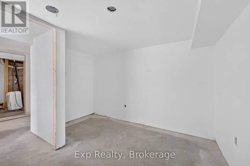 15 Redden Street — photo 29 of 40