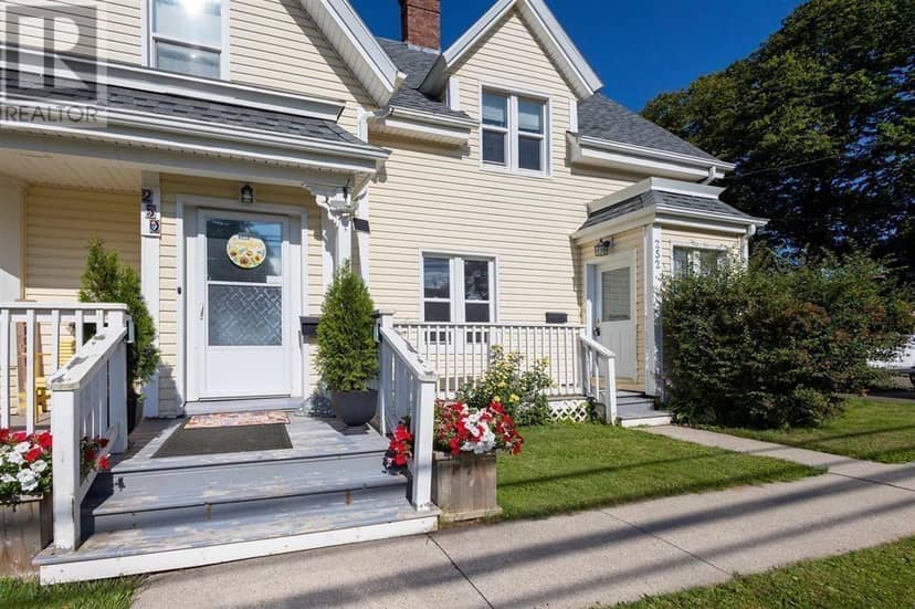 250-252 Central Street — photo 27 of 40