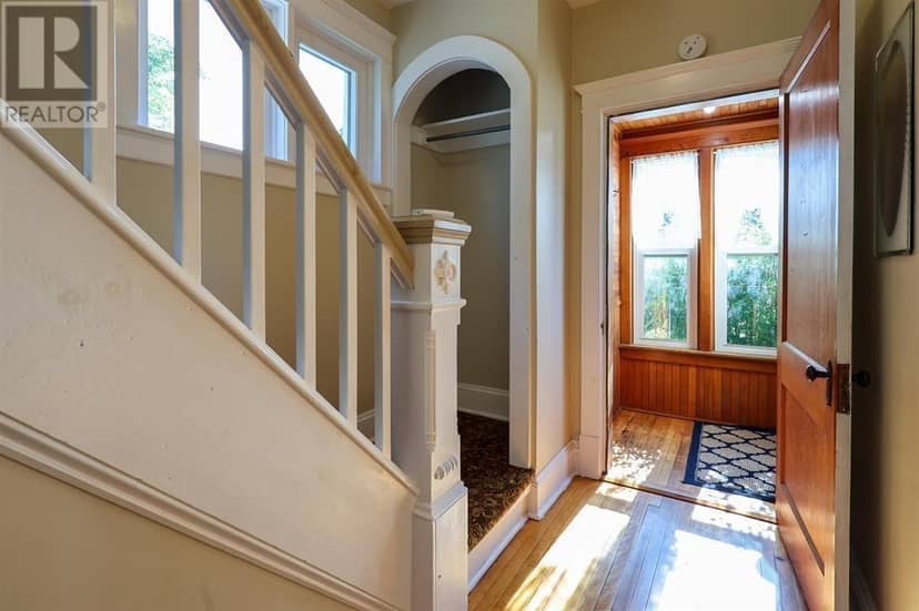 250-252 Central Street — photo 34 of 40