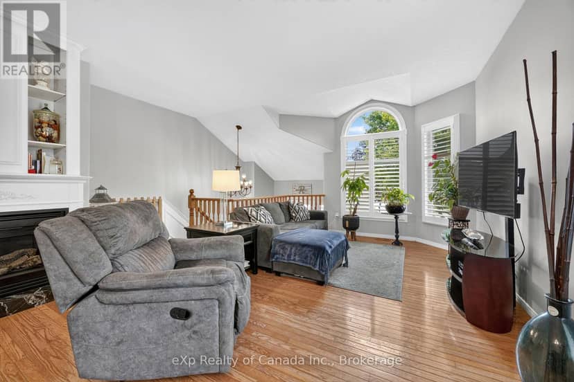 17 Varley Crescent — photo 18 of 40