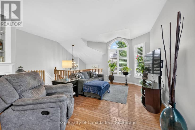 17 Varley Crescent — photo 19 of 40