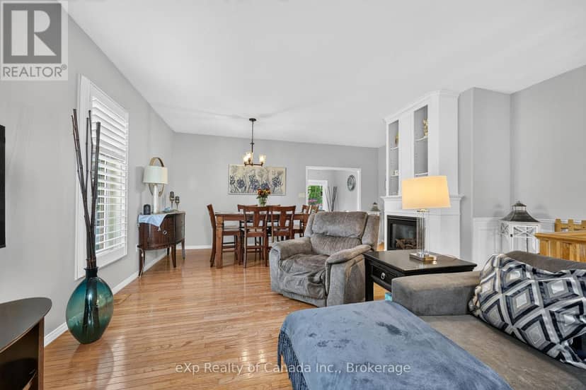 17 Varley Crescent — photo 20 of 40