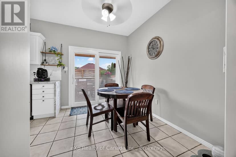 17 Varley Crescent — photo 27 of 40