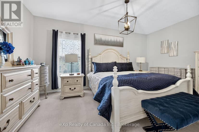 17 Varley Crescent — photo 28 of 40