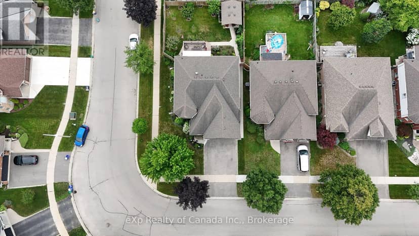 17 Varley Crescent — photo 6 of 40