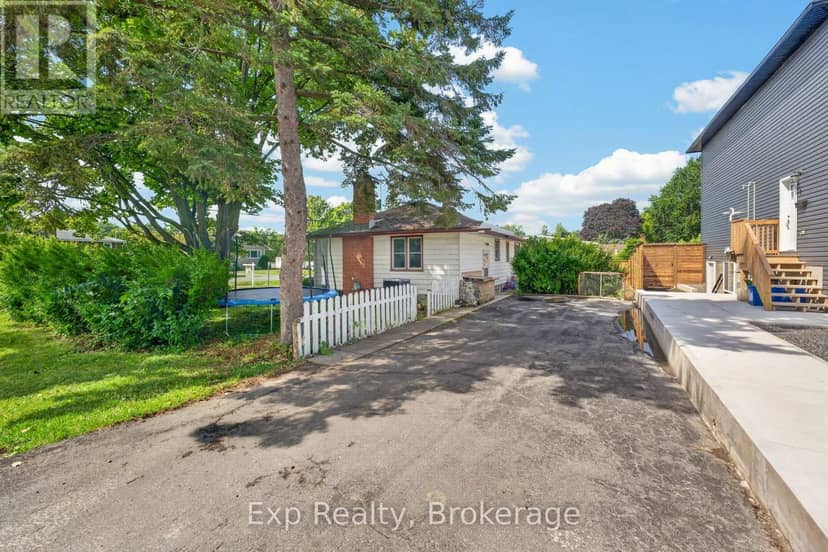 15 Redden Street — photo 35 of 40