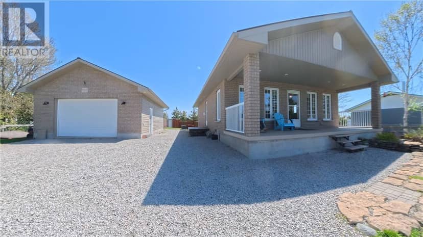 7225 Hwy 542, Mindemoya, photo 2