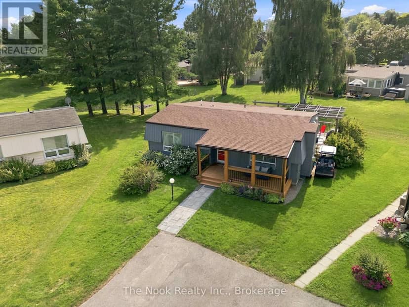 7 Pineridge Crescent — photo 18 of 39