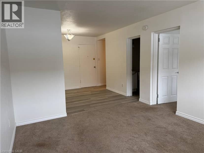 118 PRESTON Street S Unit# 104, Arthur, photo 3