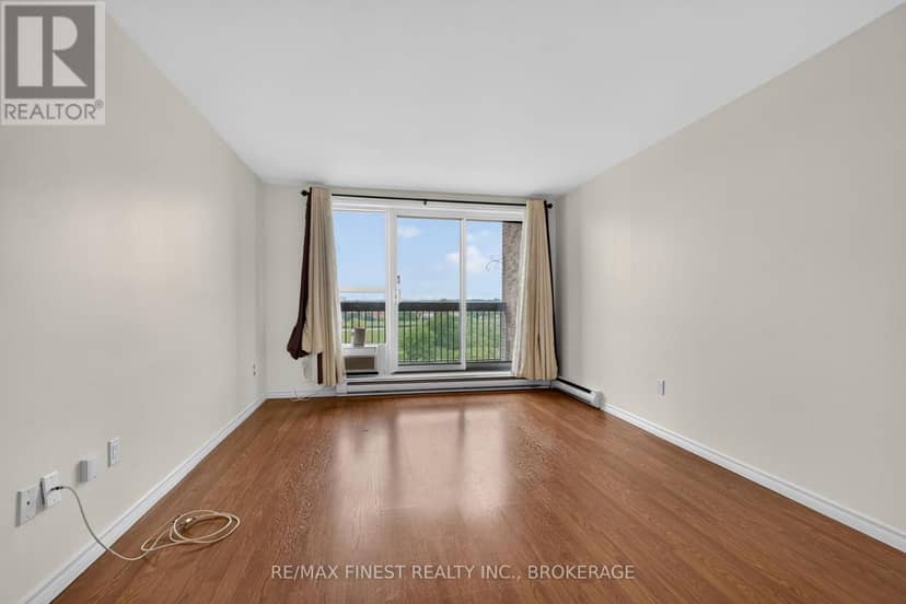 602 - 334 Queen Mary Road — photo 15 of 27