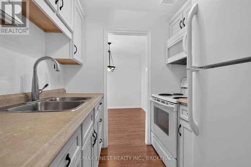 602 - 334 Queen Mary Road — photo 9 of 27
