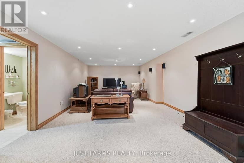 4881 Bruce Road 4 Road — photo 37 of 40