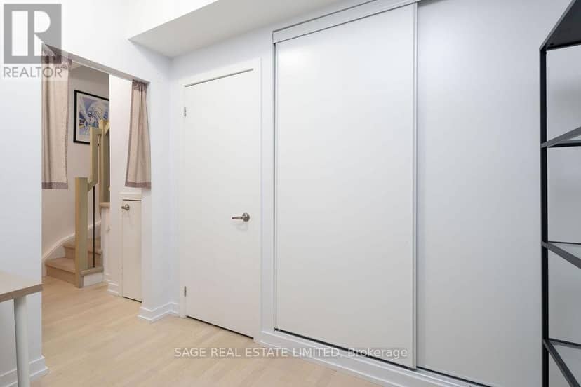 TH3 - 150 Broadview Avenue — photo 12 of 23