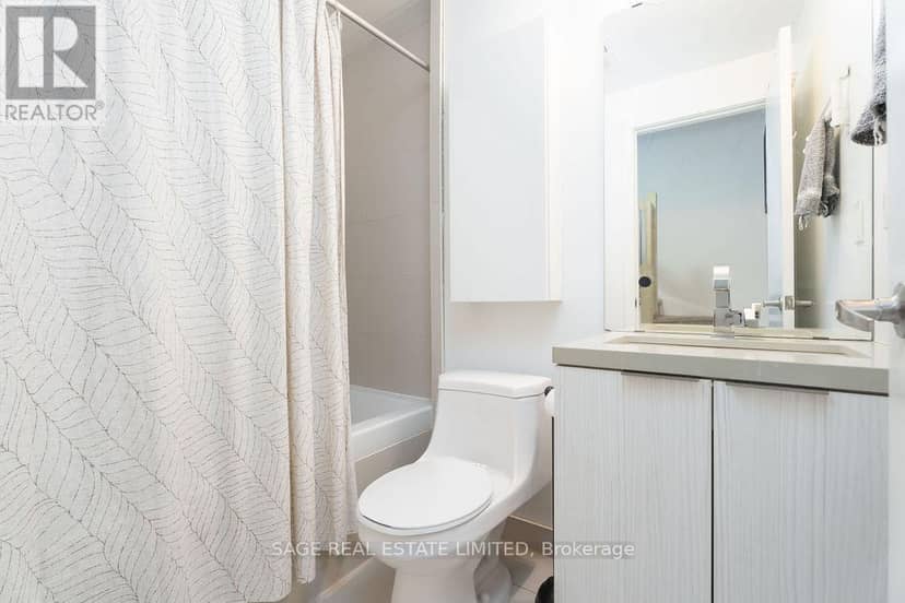 TH3 - 150 Broadview Avenue — photo 14 of 23