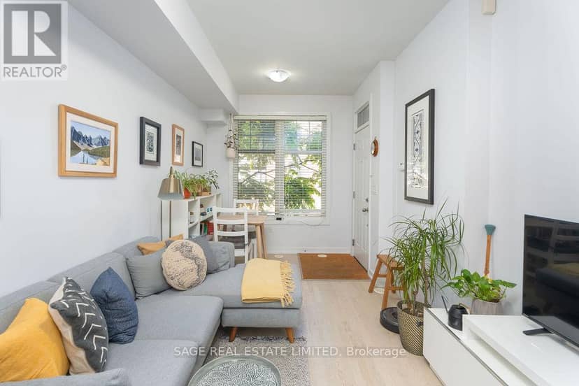 TH3 - 150 Broadview Avenue — photo 4 of 23