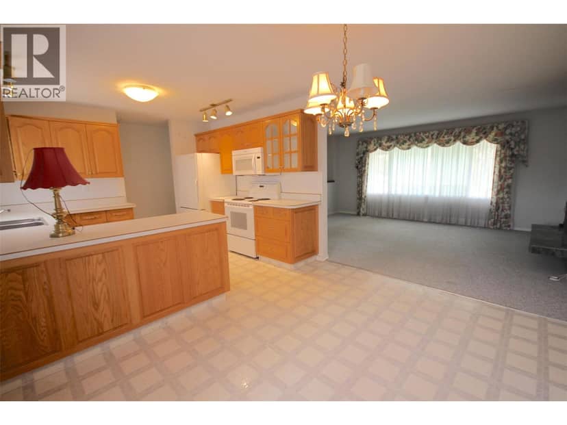 11136 Parkview Drive, Dawson Creek, photo 3