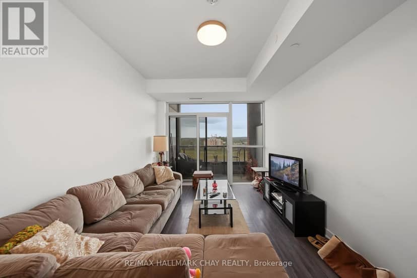 418 - 681 Yonge Street — photo 11 of 33
