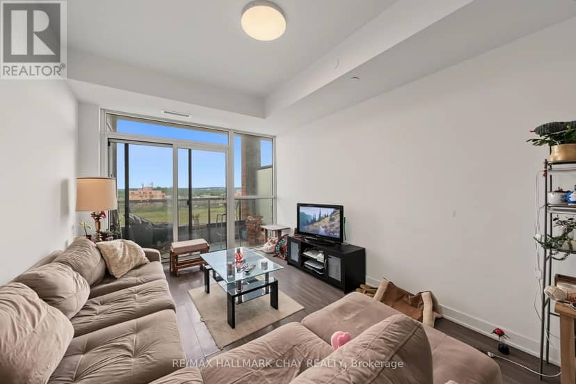 418 - 681 Yonge Street — photo 12 of 33