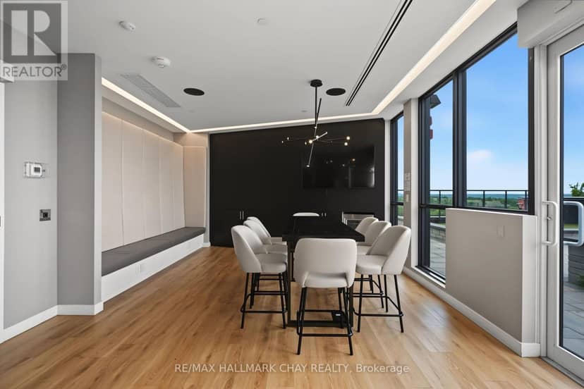 418 - 681 Yonge Street — photo 21 of 33