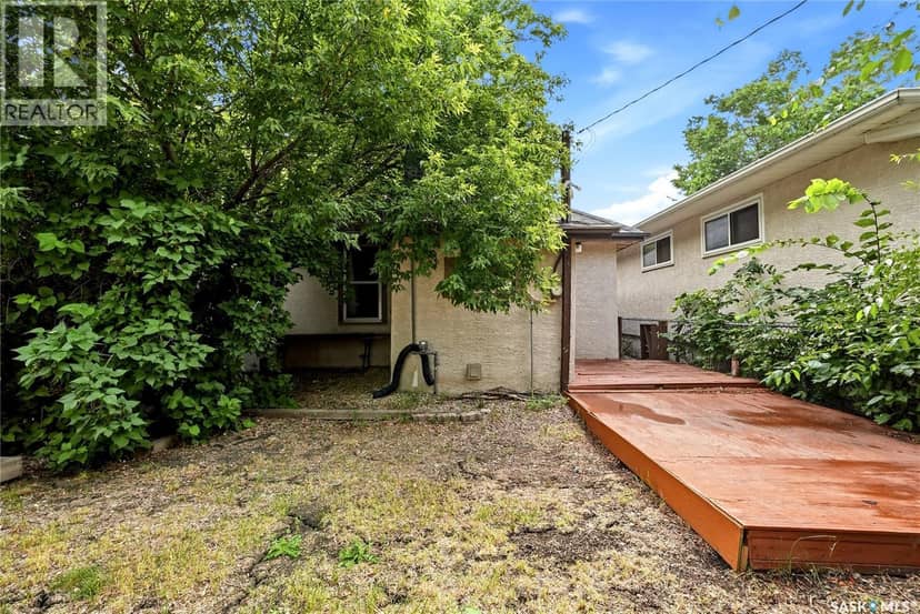 558 Osler Street — photo 19 of 22