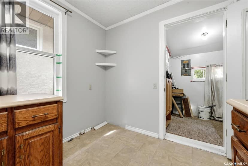 558 Osler Street — photo 9 of 22