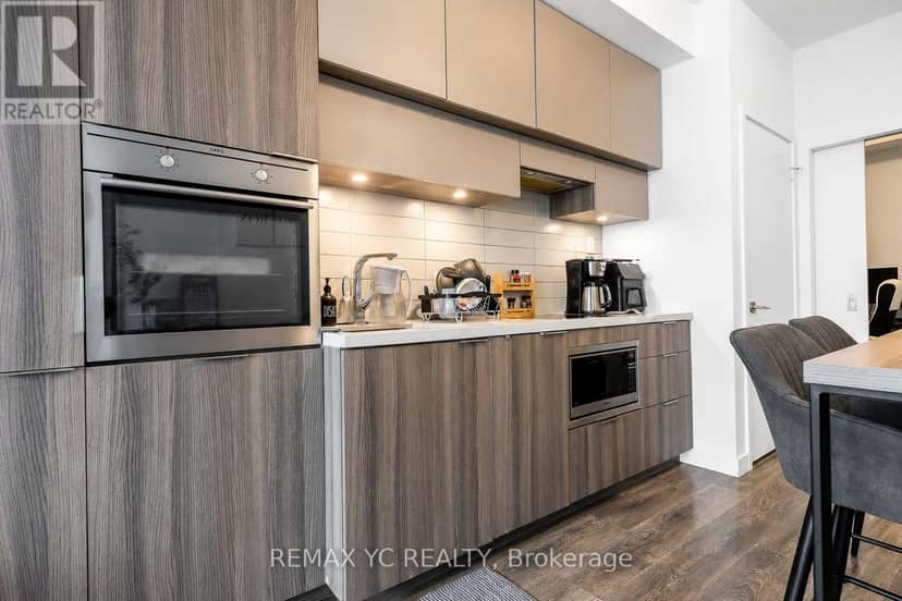 4812 - 8 Eglinton Avenue E — photo 15 of 40