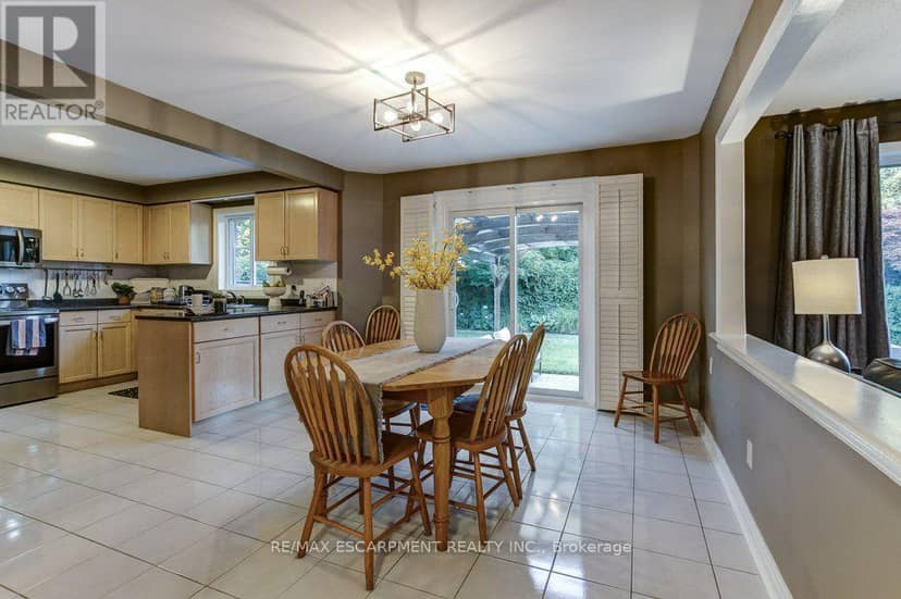 2527 Andover Road — photo 10 of 40