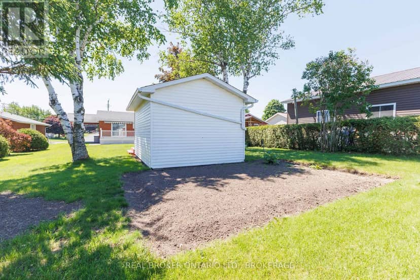 63 Kincardine Street W — photo 14 of 40