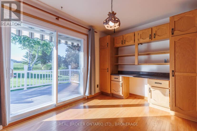 63 Kincardine Street W — photo 23 of 40