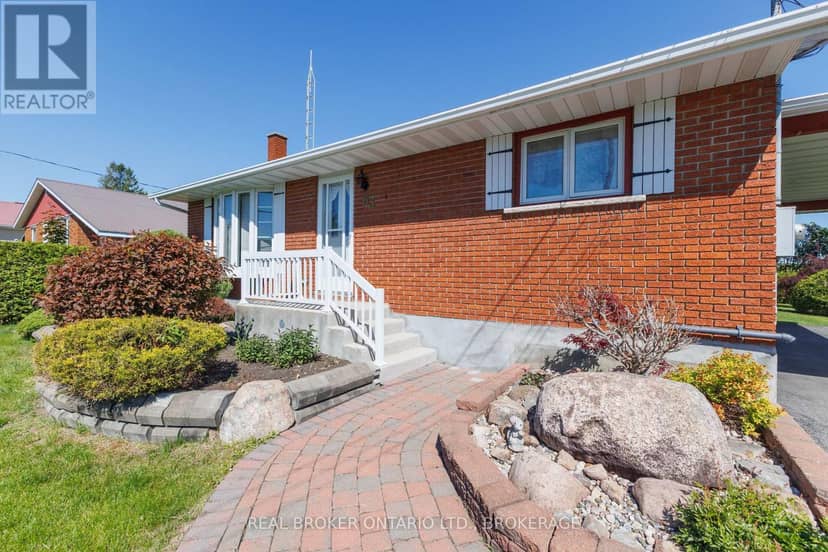 63 Kincardine Street W, North Glengarry, photo 3